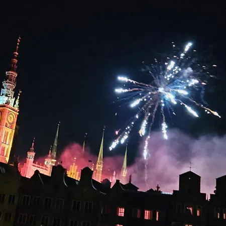 Cloud 6 Lux Old Town View Gdansk