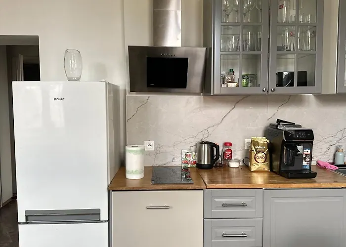 Cloud 6 Lux Old Town View